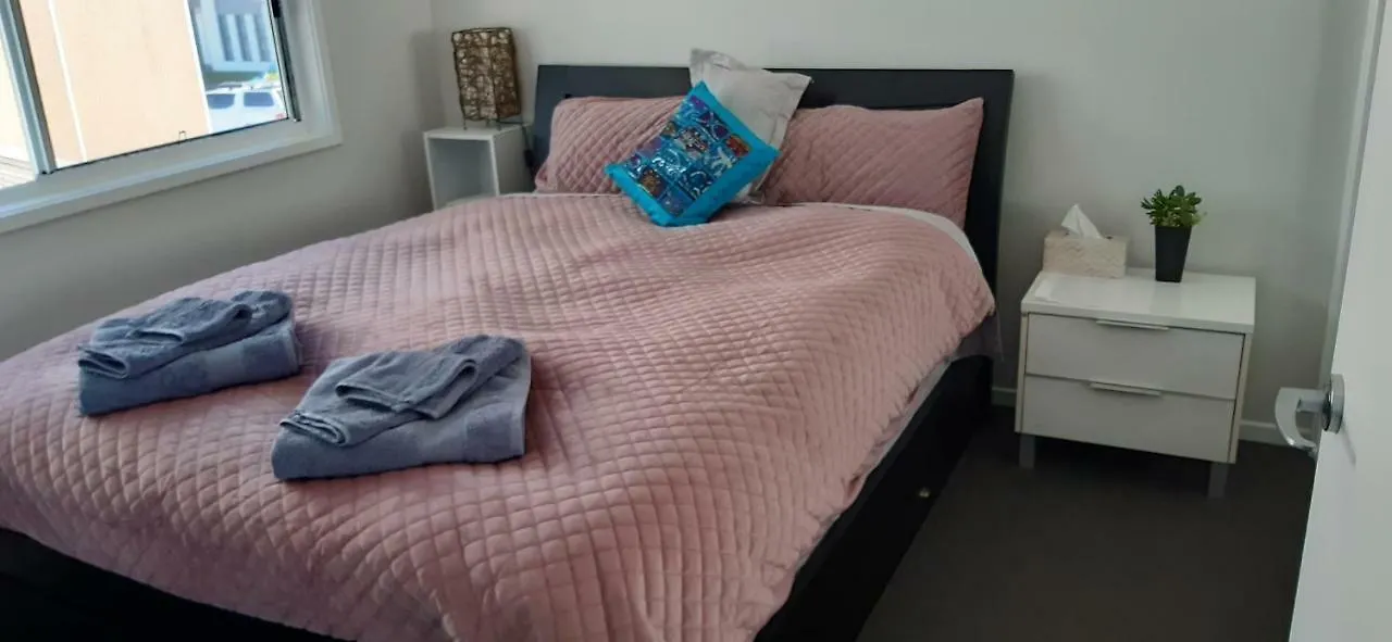 Hampton Homestay Palmview Australia